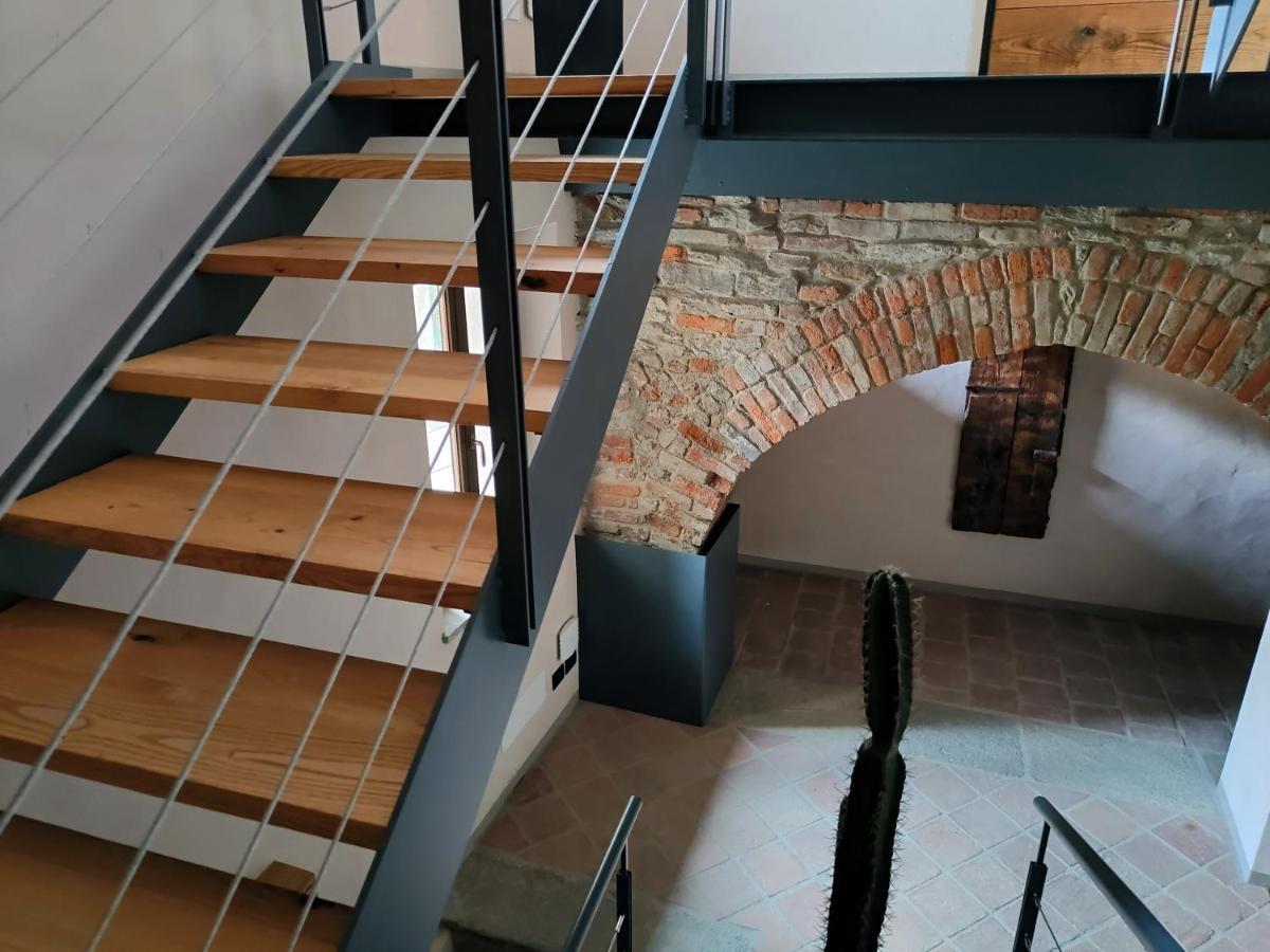 Appartement Domus Acaja à Pinerol Extérieur photo