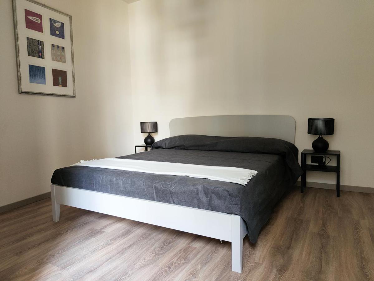 Appartement Domus Acaja à Pinerol Extérieur photo