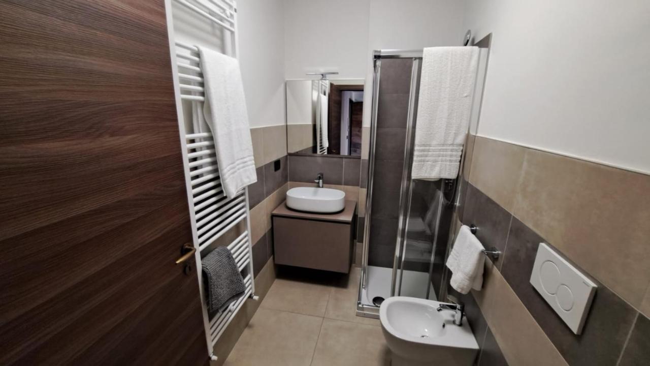 Appartement Domus Acaja à Pinerol Extérieur photo