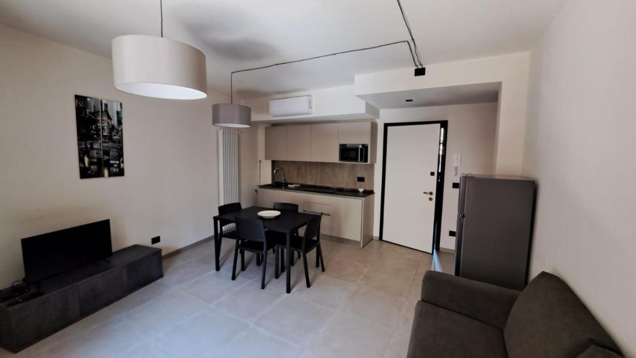 Appartement Domus Acaja à Pinerol Extérieur photo